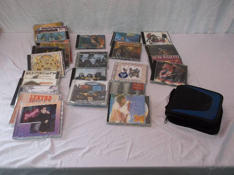 lot 53 image: Cds