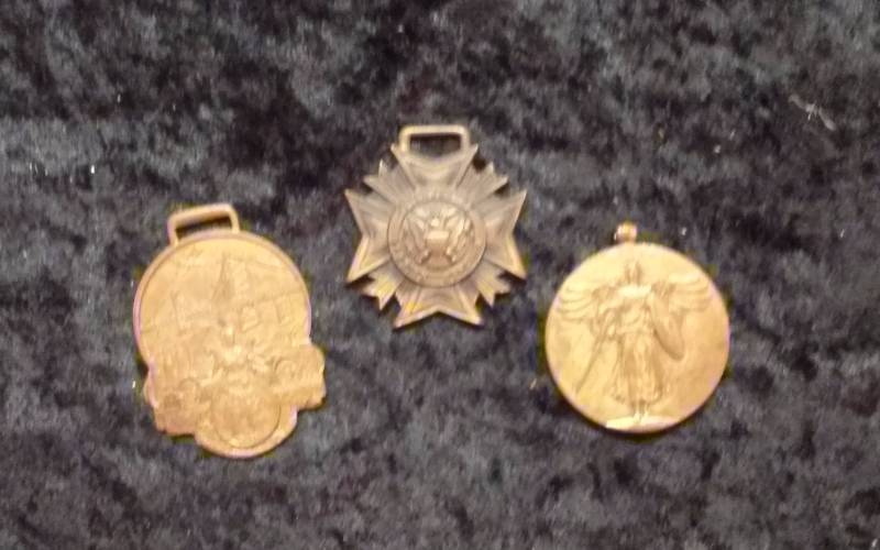 Lot - Medals