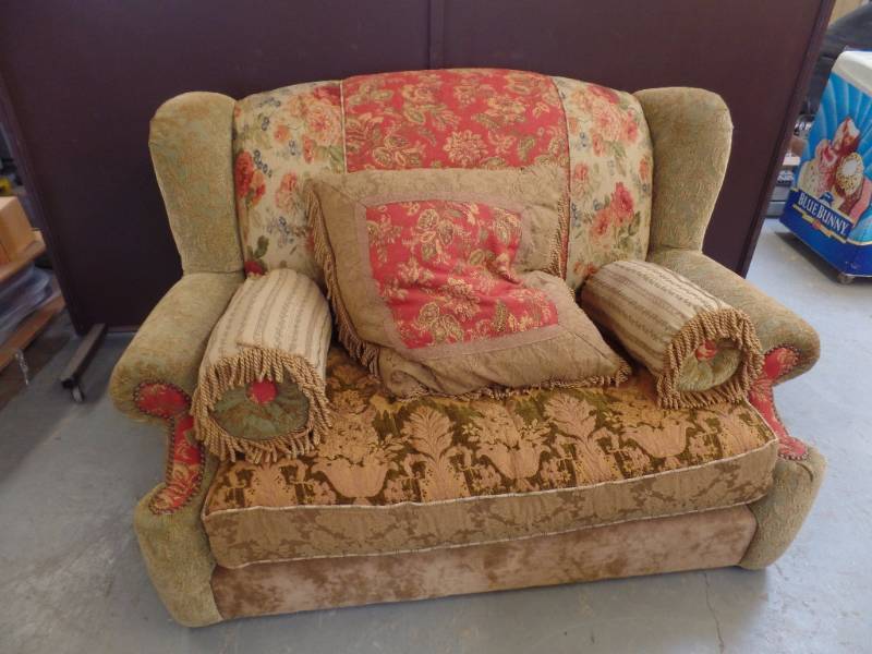Loveseat