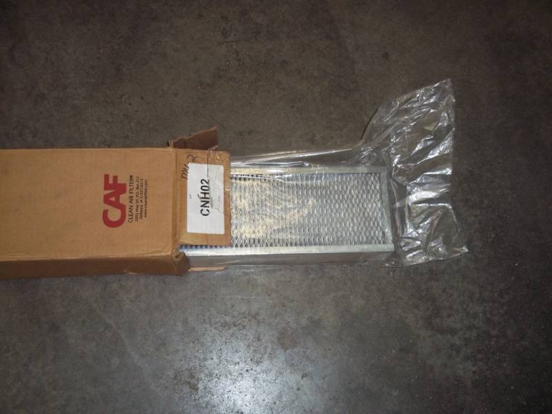 lot 8 image: Clean Air Filter CNHO2