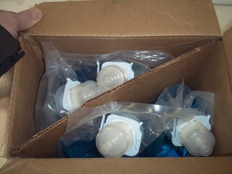 lot 27 image: Case of Blue Foaming Hand Wash