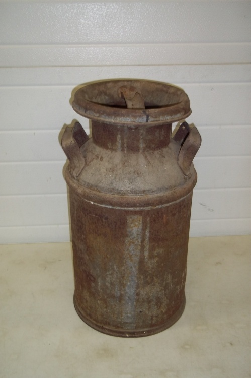 lot 47 image: Cream Can