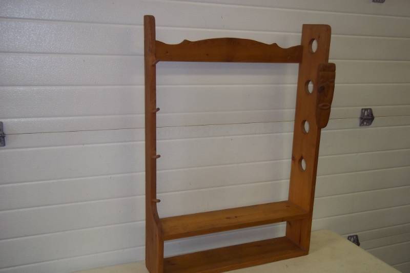 lot 49 image: Wood Gun Rack