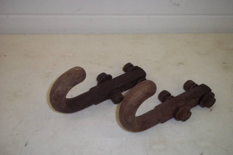 lot 50 image: Pair of truck tow hooks