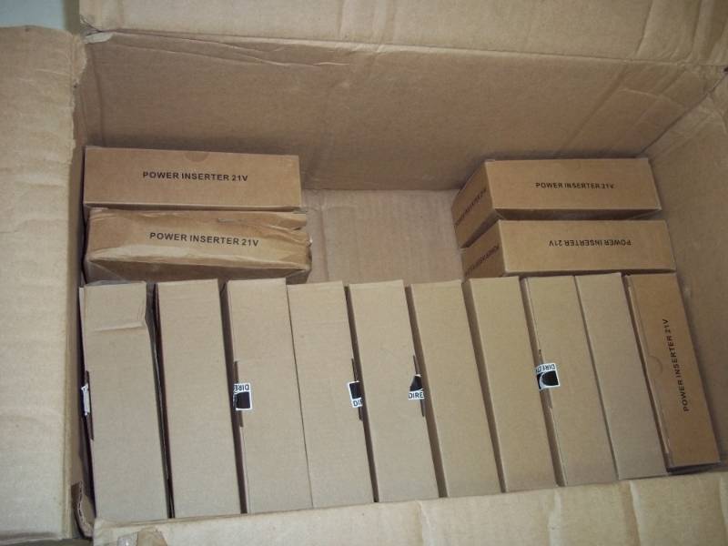 lot 53 image: 14 DIRECTV PI-21 21V 1.5A Power Inserter for SWimLine dish