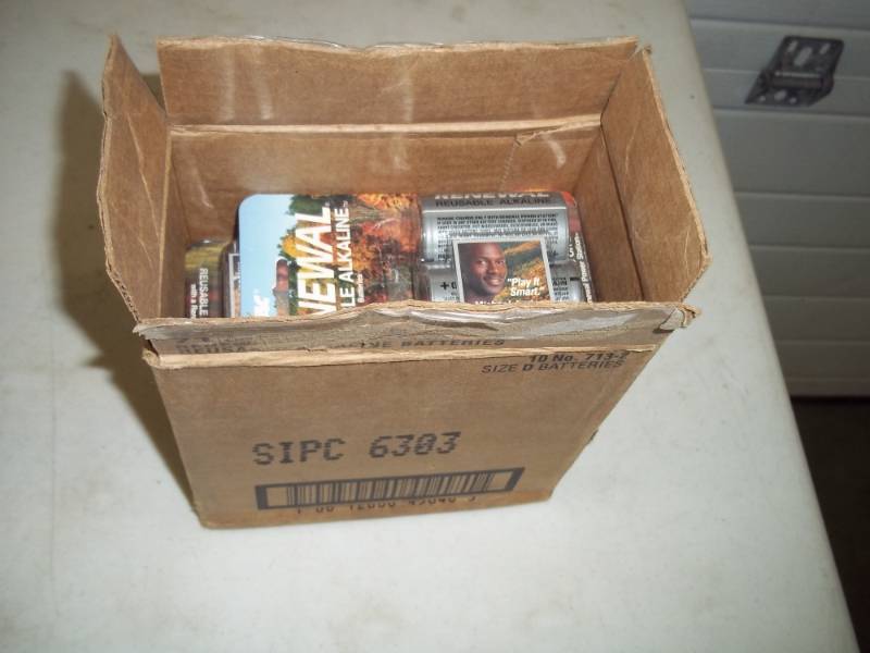 lot 56 image: 9 2 pks of Rayovac Reusable D Batteries