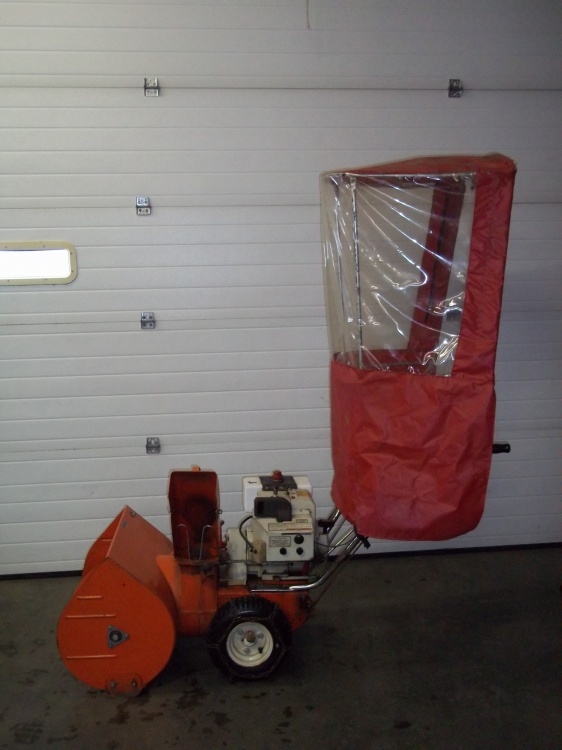 lot 2 image: 24 Airens Snow Blower with wind guard and electric start