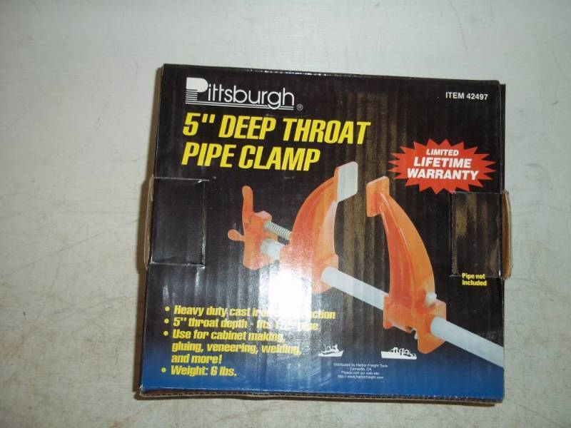 lot 105 image: 5 Pipe Clamp