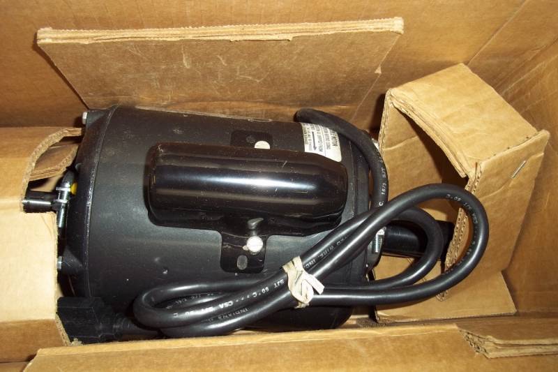 lot 113 image: Craftsman Electric Motor 12 HP Capacitor Start