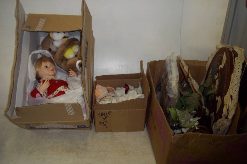 lot 123 image: 3 Boxes of Dolls, Dcor and Glassware