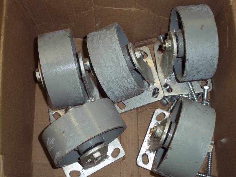 lot 151 image: 5 Steel wheels 7 x 4