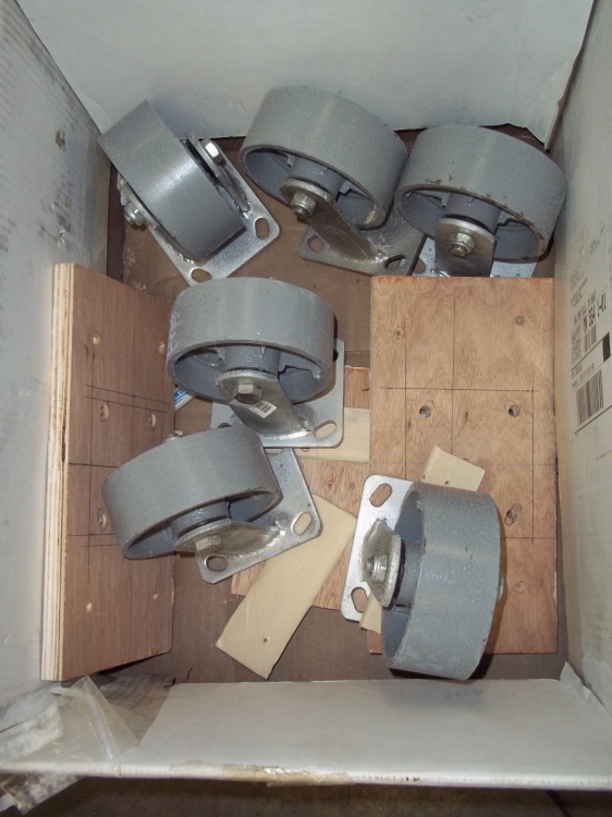 lot 155 image: 6 Steel wheels 7 x 4