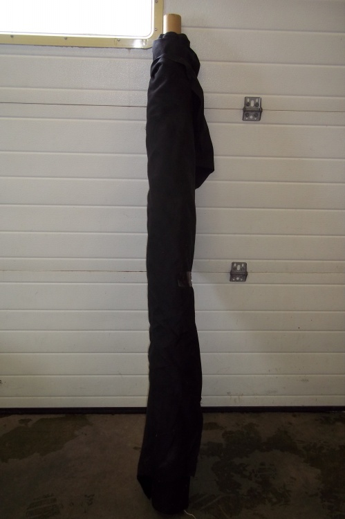 lot 169 image: Roll of Black cloth 61 Wide
