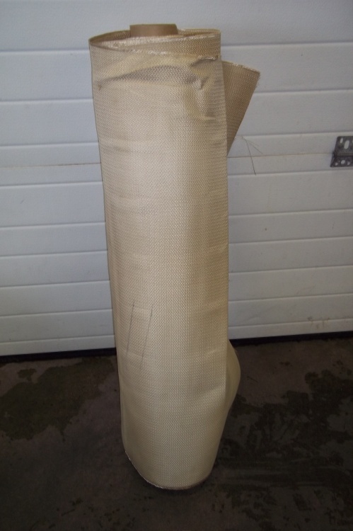 lot 172 image: Roll of Welding curtain 38 Wide
