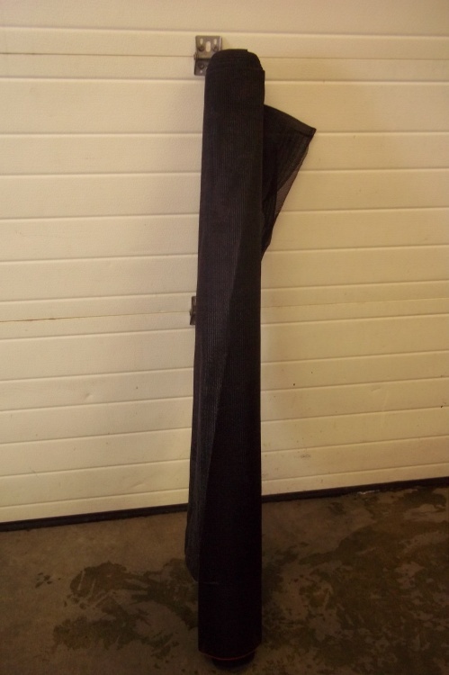 lot 176 image: Partial roll of black screen 60 Wide
