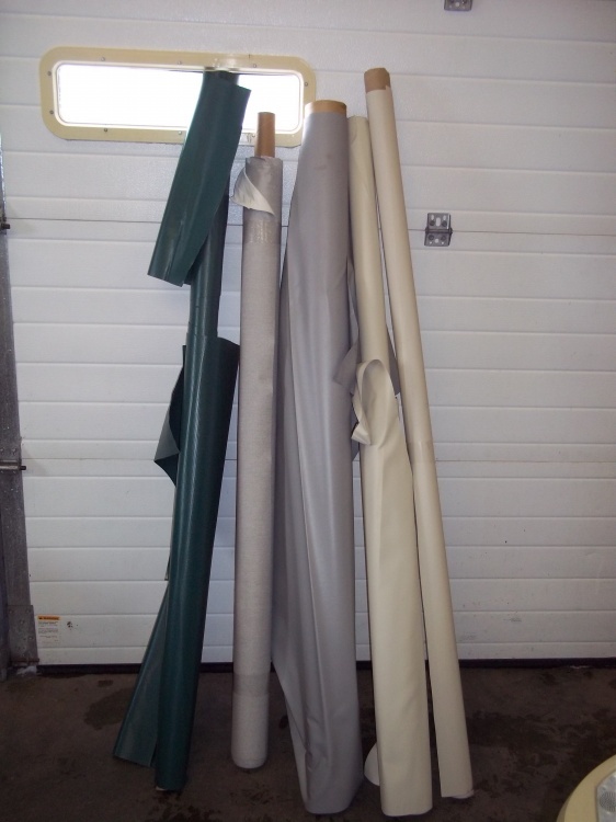 lot 183 image: 5 Partial rolls of vinyl assorted lengths 57 to 62