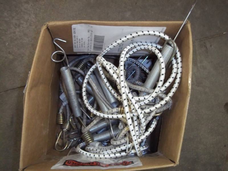 lot 205 image: Boat lift canvas springs and bungee cords