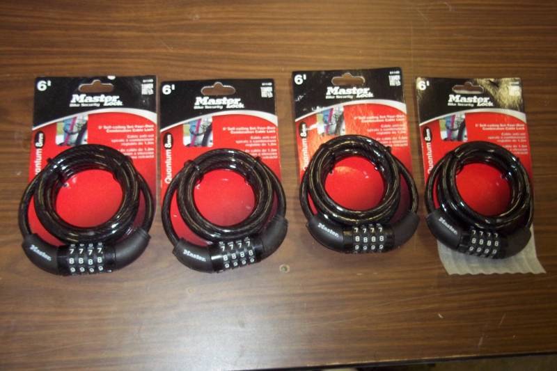 lot 218 image: Case of 4 master lock bike locks