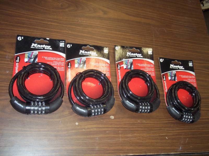 lot 225 image: Case of 4 master lock bike locks