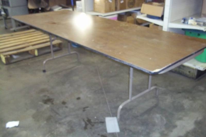 lot 242 image: 8 x 3 Banquet table