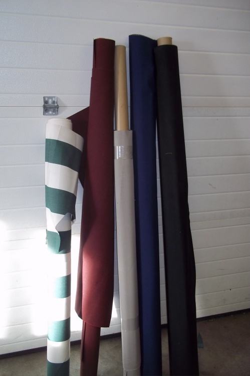 lot 283 image: 5 Rolls of assorted fabric 62 Wide
