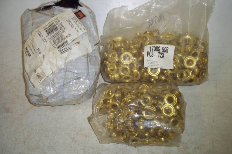 lot 289 image: Tarp grommets, strap cinches