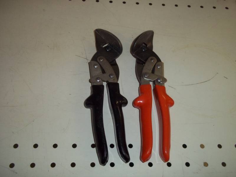 lot 304 image: Set of tin shears