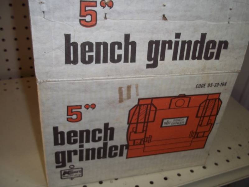 lot 320 image: 5 Bench grinder
