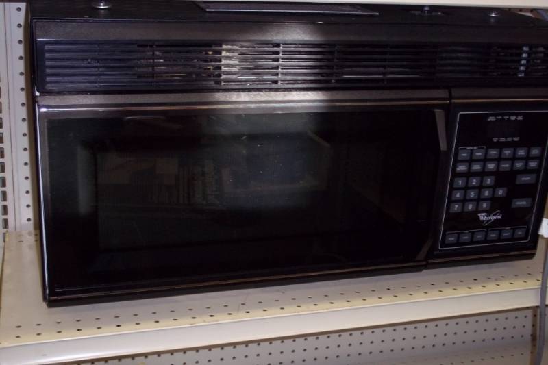 lot 333 image: Multiple range whirlpool microwave