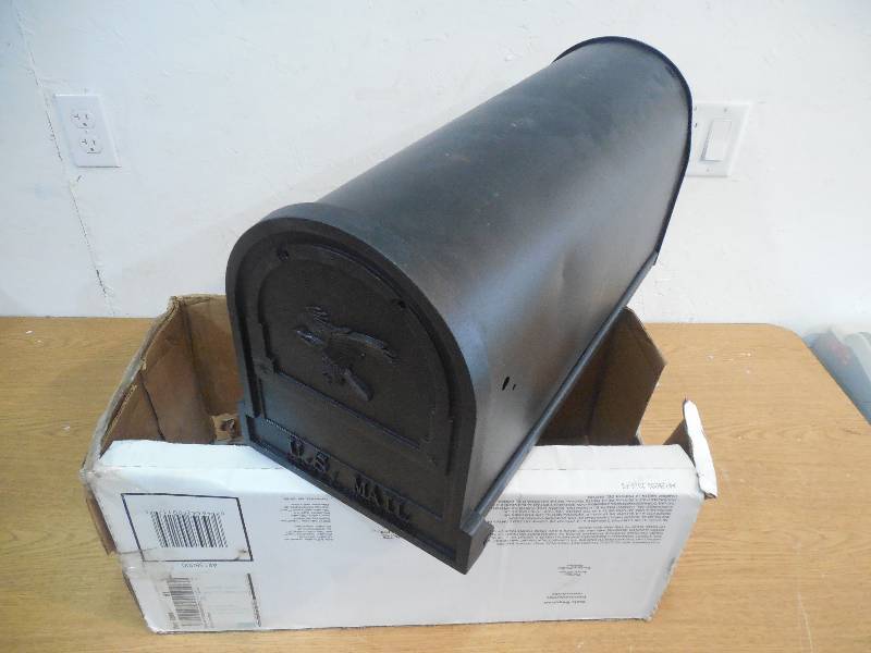 lot 4 image: Gibraltar Mailboxes Arlington Premium Steel Post-Mount Mailbox, Black