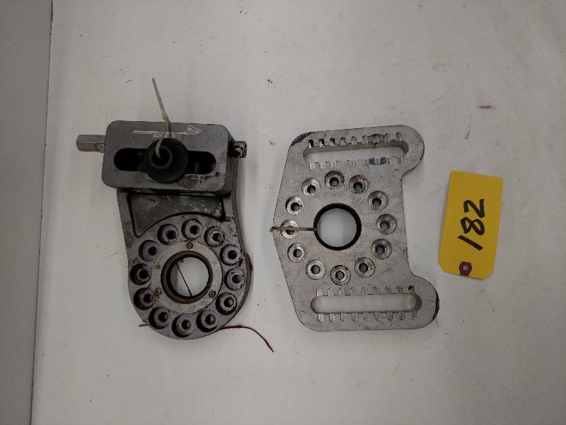(2) Pan Hard Mounts...