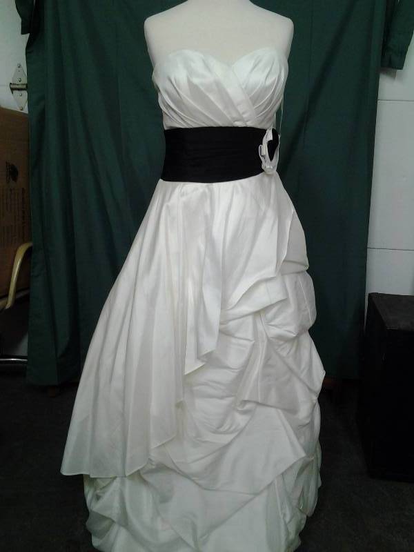Andrew Adela #3020LTA  Size 10 ($798.00)