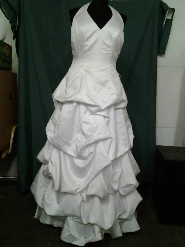 Davids Bridals White Size 18