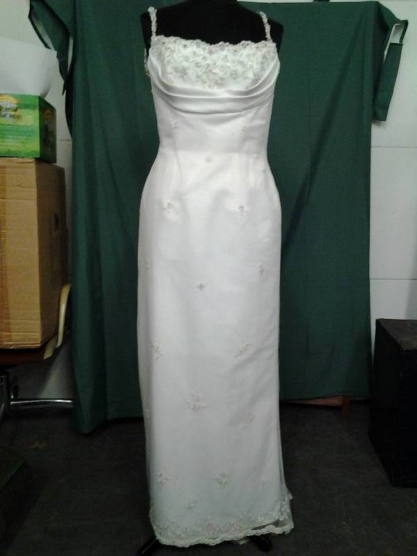 Mon Cherie Bridals Size 12