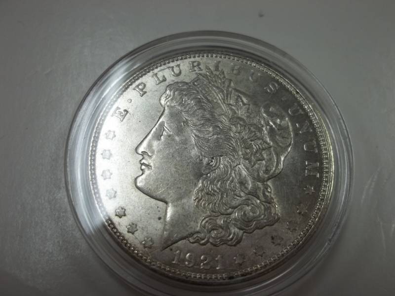 1921 Morgan Silver Dollar 90% Silver in Case