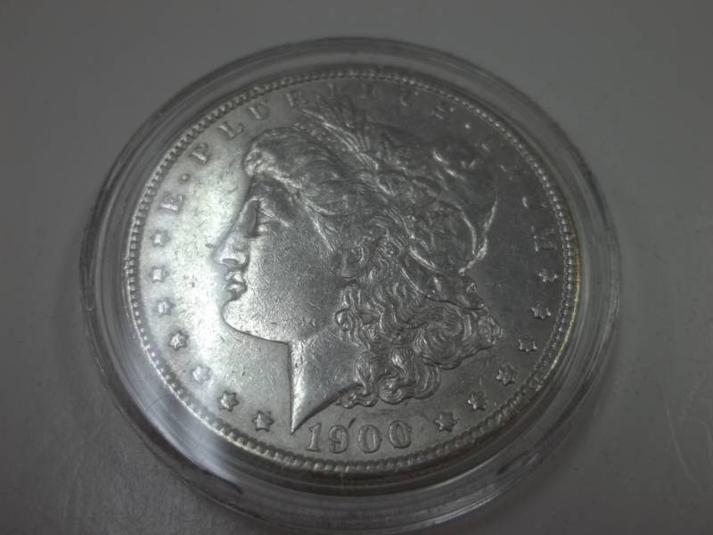 1900 Morgan Silver Dollar 90% Silver in Case