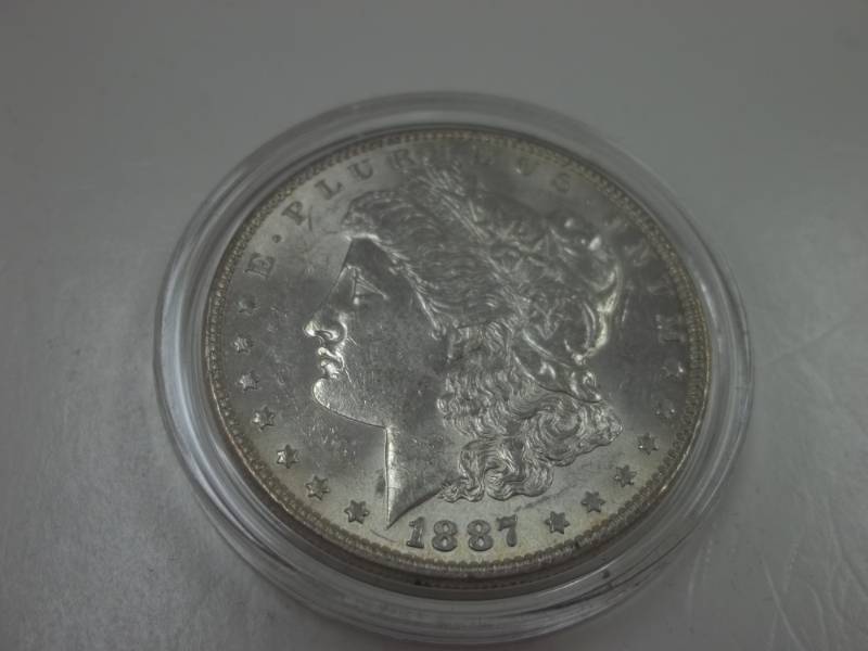 1887 Morgan Silver Dollar 90% Silver in Case