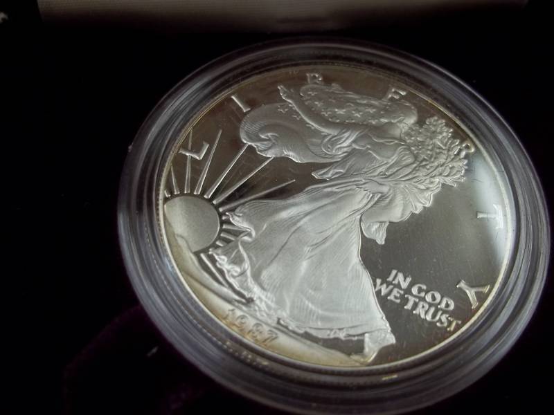 Silver American Eagle 1 Oz. Fine Silver Year 1987 Coin Proof