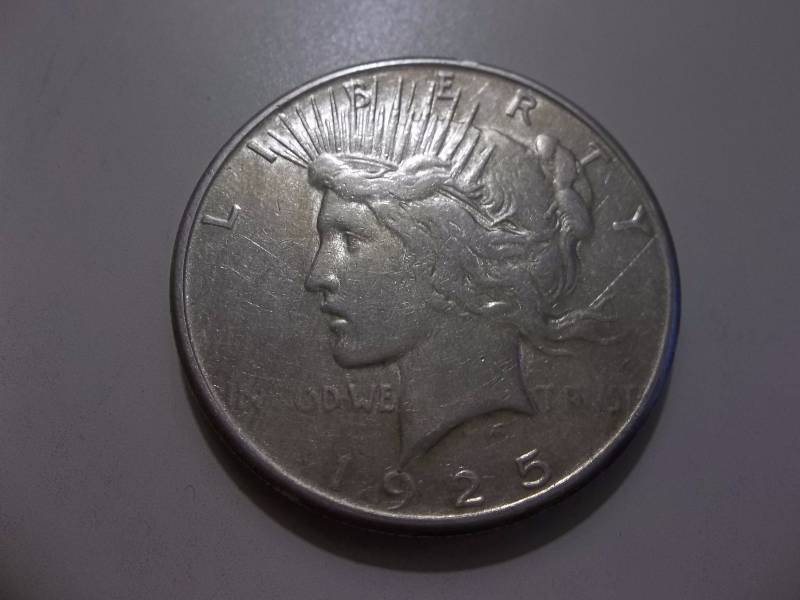 1925 S Silver Peace Dollar Higher Grade