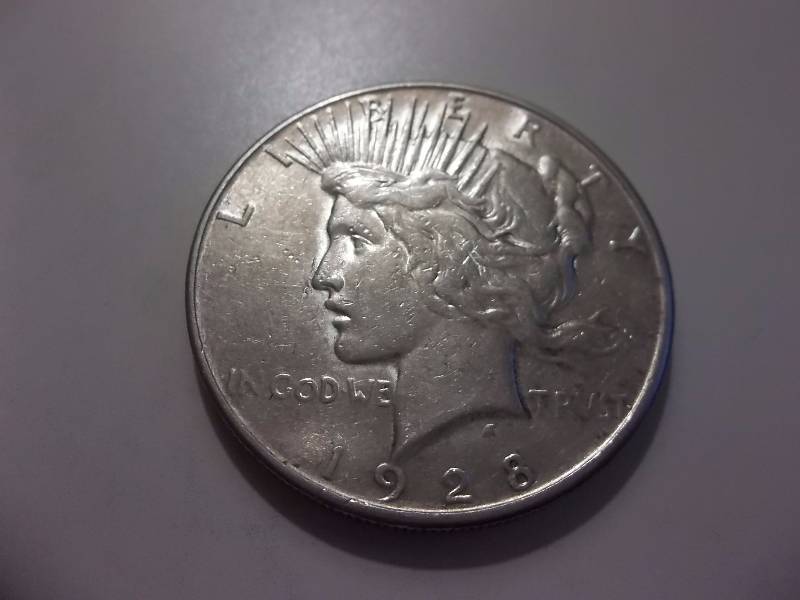 1928 S Silver Peace Dollar Better Date & Grade