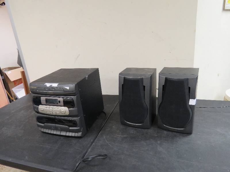 Electronic lot