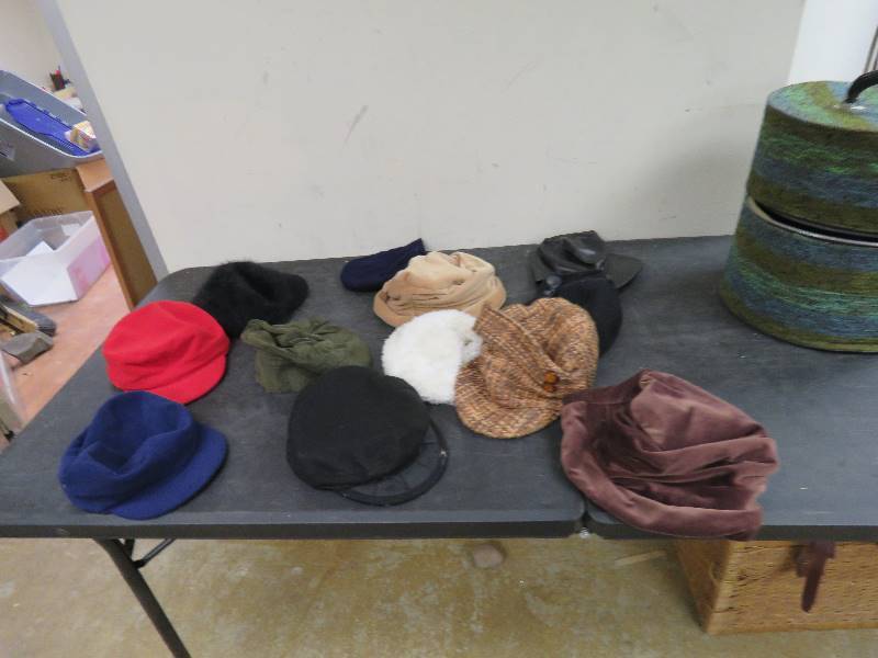 Hat lot