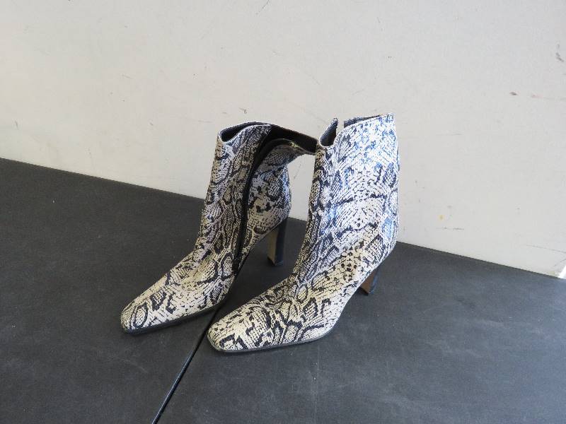 Womens boots