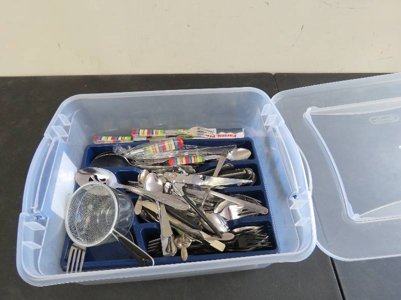 Kitchen lot