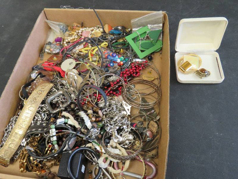 Jewelry lot