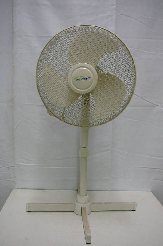lot 7 image: Fan with adjustable Base Windmor  Works