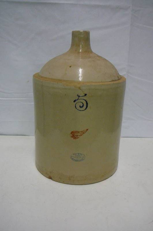 lot 11 image: Redwing #5 Jug Has been Repaired