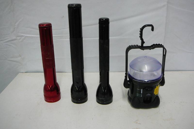 lot 31 image: Lot of Lights