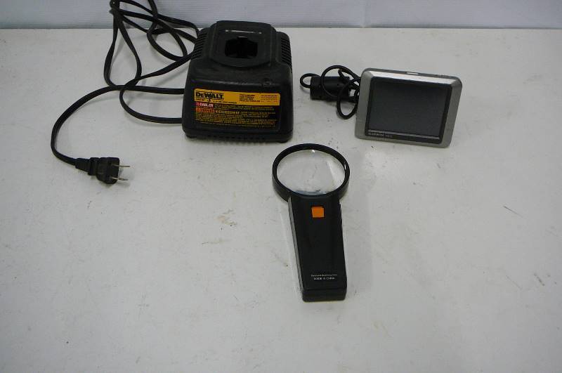 lot 40 image: Garmin Nuvi Dewalt charger 9.5 - 14.4 volts Illuminated magnifying glass