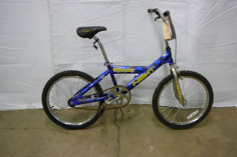 lot 76 image: Bike next whomp